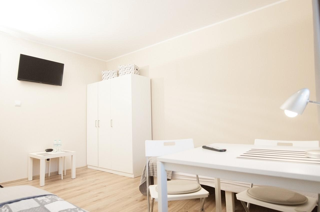 Apartamenty Na Debcu ポズナン エクステリア 写真